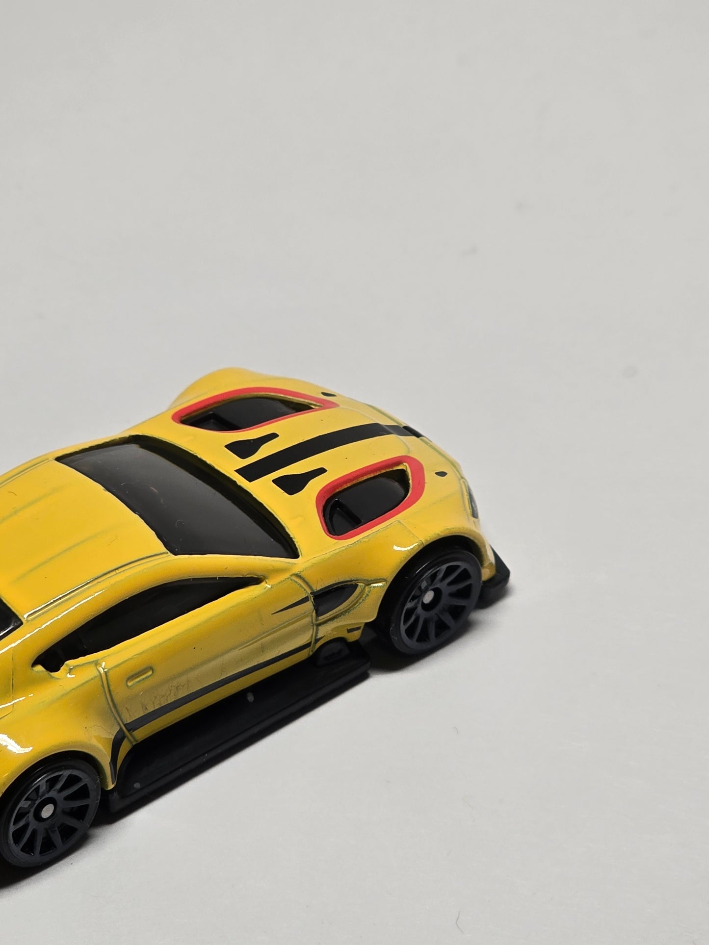 Aston Martin Vantage GTE Keychain